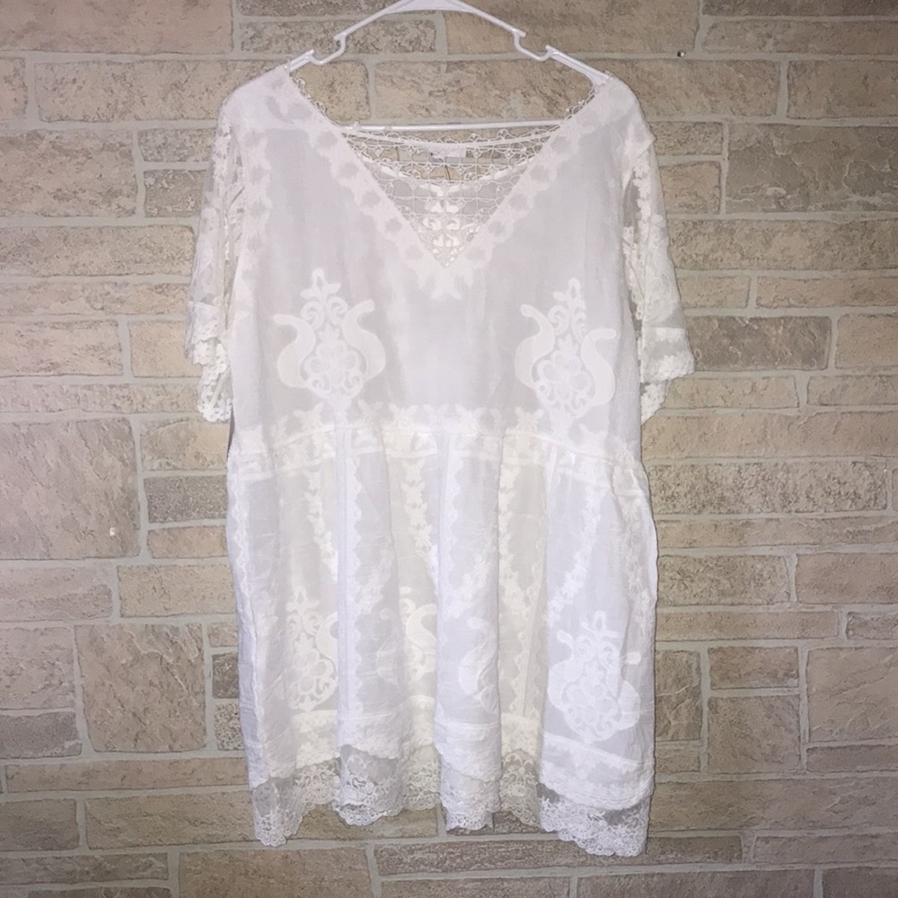 ✅Coco + Jaimeson Semi Sheer Embroidered Short Sleeve Dress/Beach Cover Up - Picture 7 of 8